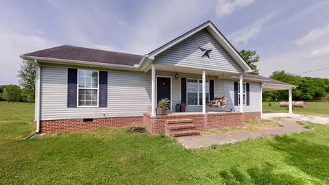 112 Country Estates Rd, Bell Buckle, TN 37020