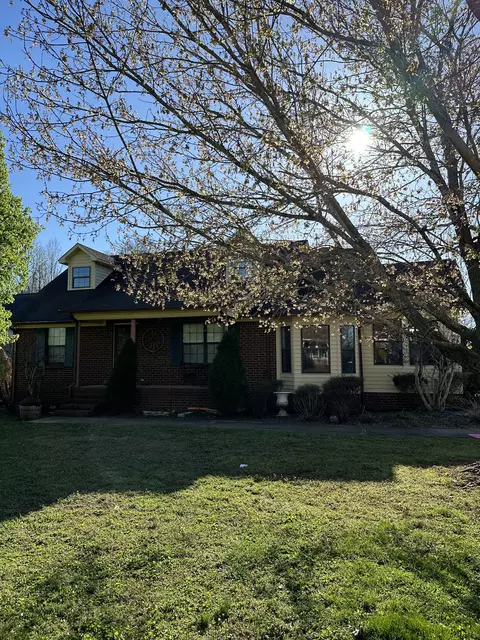472 Creek Ln, Mcminnville, TN 37110