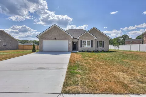 49 Reynard St, Manchester, TN 37355