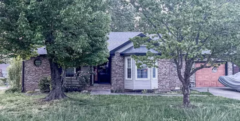 1787 Cherry Point Ct, Clarksville, TN 37042