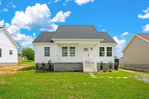 494 Meadowbrook Dr, Mcminnville, TN 37110
