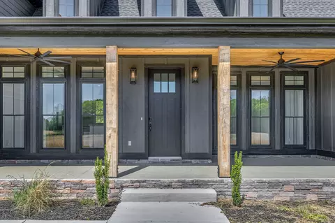128 Emma Ln, Hohenwald, TN 38462