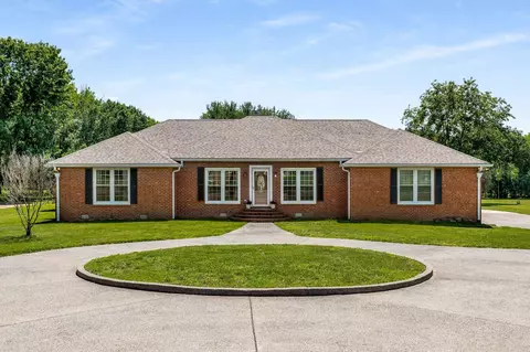 2212 Ewing Dr, Lebanon, TN 37087