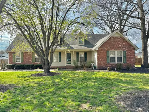 2211 General Kirk Dr, Murfreesboro, TN 37129