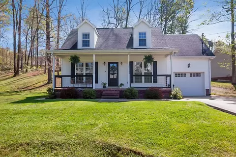 1003 Creek Bottom Rd, White Bluff, TN 37187