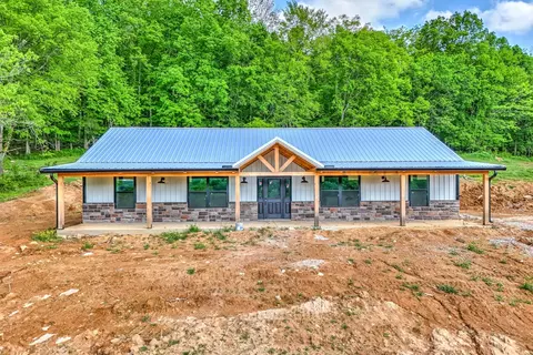 9 Blair Brothers Ln, Carthage, TN 37030