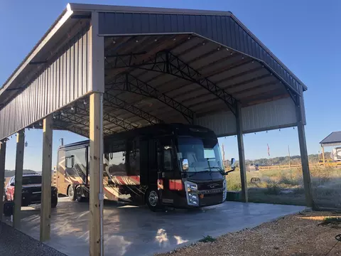2599 Hardin Bottom River Rd, Clifton, TN 38425