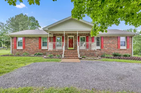 918 Cothran Rd, Columbia, TN 38401