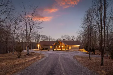 350 Blue Bird Ln, Dunlap, TN 37327