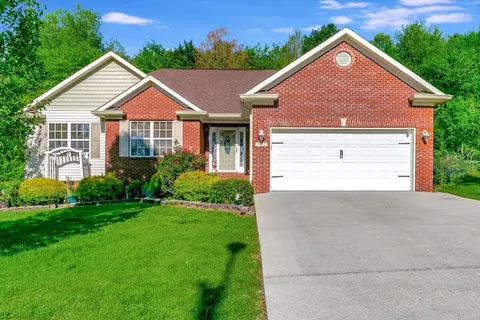 2922 NW Holliday Dr, Cleveland, TN 37312