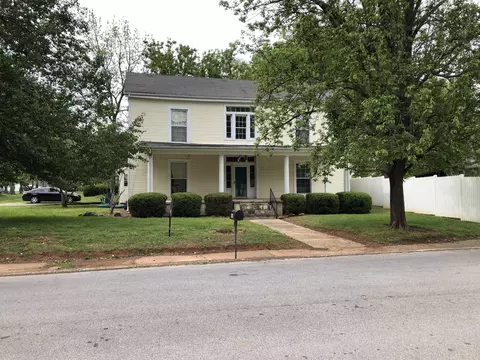 414 3rd Ave NW, Winchester, TN 37398