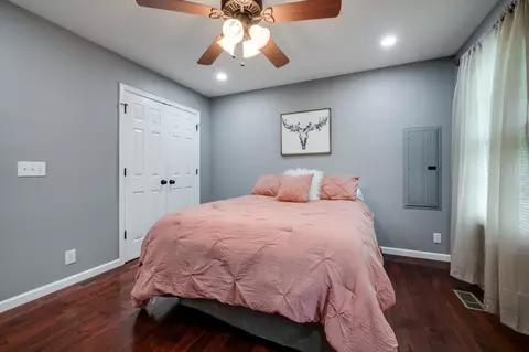 Bedroom - 929 Nancy Shawl Rd, Dickson, TN 37055 photo 4 of 6