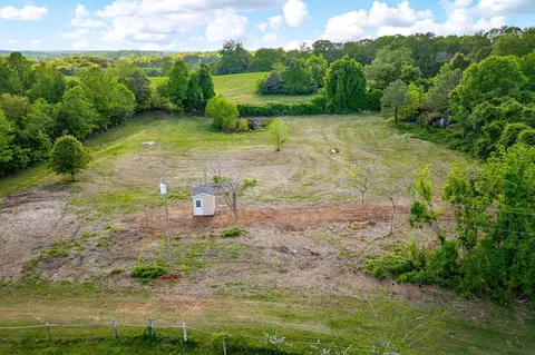 400 Judkins Ln S, Smithville, TN 37166