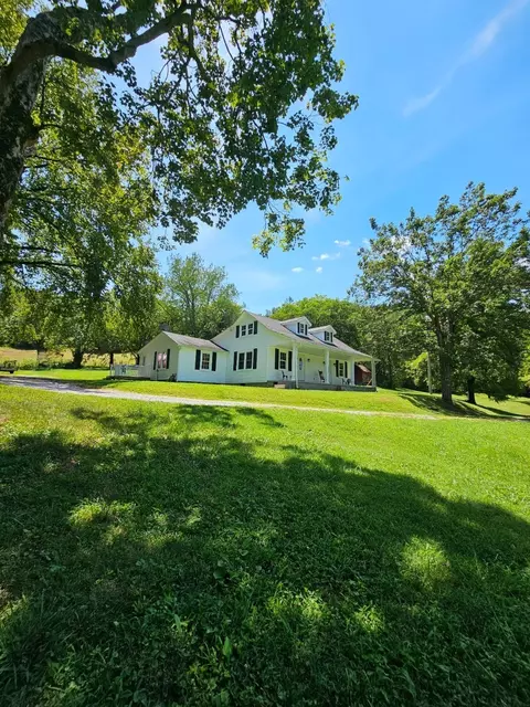 1051 Shuler Branch Rd, Ethridge, TN 38456