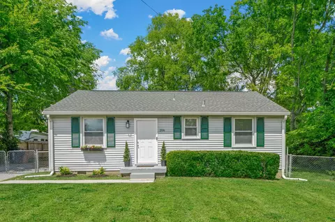 206 Garwood Dr, Nashville, TN 37210