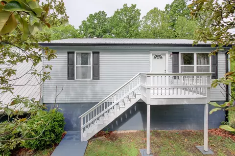 3694 Shiloh Canaan Rd, Palmyra, TN 37142
