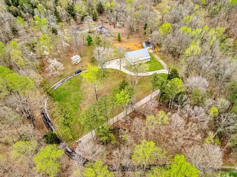 5247 Highway 70 E, Mcewen, TN 37101