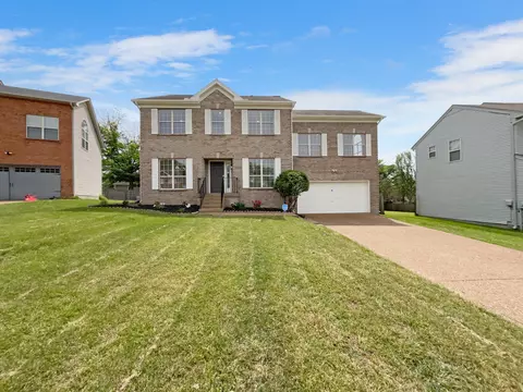 2308 N Cromwell Ct, Mount Juliet, TN 37122