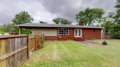 Exterior - 1502 Eagle St, Murfreesboro, TN 37130 photo 8 of 12