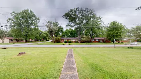 Exterior - 1502 Eagle St, Murfreesboro, TN 37130 photo 5 of 12