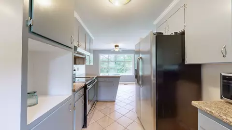 Kitchen - 1502 Eagle St, Murfreesboro, TN 37130 photo 6 of 6