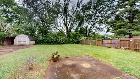 Exterior - 1502 Eagle St, Murfreesboro, TN 37130 photo 7 of 12