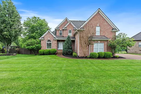 282 Quad Oak Dr, Mount Juliet, TN 37122