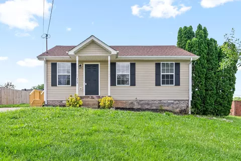 929 Van Buren Ave, Oak Grove, KY 42262