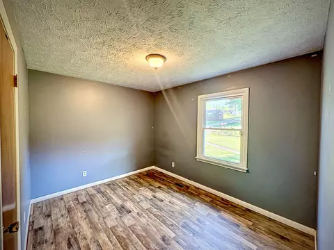 Bedroom - 101 Haley Rd, Dickson, TN 37055 photo 2 of 3