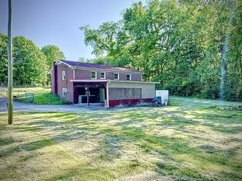 Exterior - 101 Haley Rd, Dickson, TN 37055 photo 4 of 5