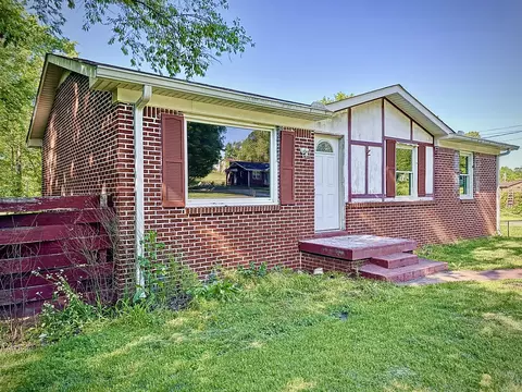 Exterior - 101 Haley Rd, Dickson, TN 37055 photo 3 of 5