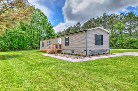 919 Meadows Rd, Hillsboro, TN 37342