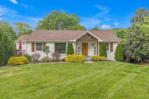 832 Hillwood Blvd, Nashville, TN 37209