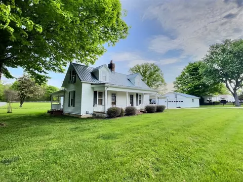 151 Cemetery Rd, Bell Buckle, TN 37020