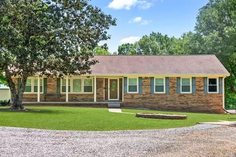 1587 Oak Plains Rd, Ashland City, TN 37015
