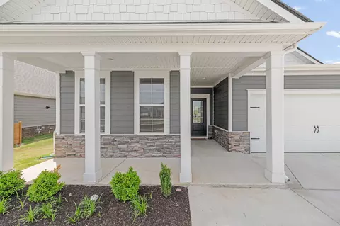 2108 Quinn Dr, White House, TN 37188