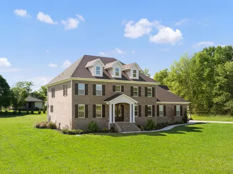 633 Neals Ln, Gallatin, TN 37066