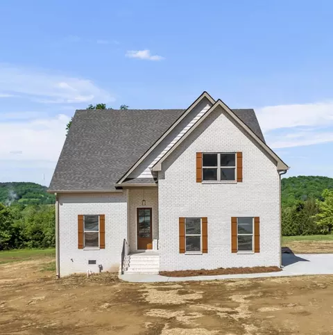700 Bridle Path Ln, Hartsville, TN 37074