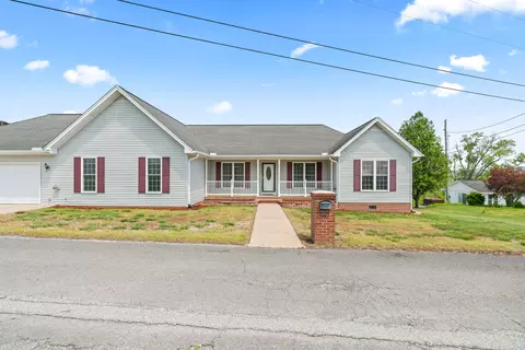 102 Skyview Dr, Alexandria, TN 37012