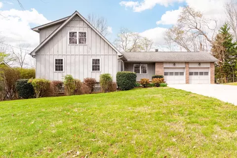 6419 Harbor Master Dr, Hixson, TN 37343