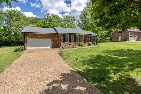 5660 Oakes Dr, Brentwood, TN 37027