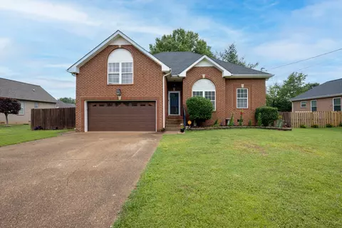 802 Apache Trl, White House, TN 37188