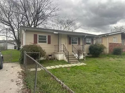 706 Henderson Ave, Rossville, GA 30741