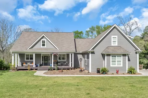 9064 Old Charlotte Pike, Pegram, TN 37143