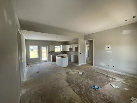 492 Mimosa Dr, Decherd, TN 37324 photo 2