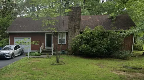 1102 Woodland Dr, Manchester, TN 37355