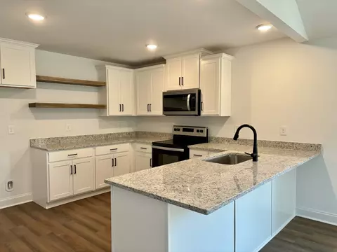 Kitchen - 2057 Michael Dr, Springfield, TN 37172 photo 3 of 4