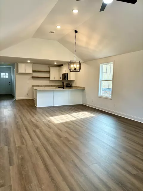 Kitchen - 2057 Michael Dr, Springfield, TN 37172 photo 4 of 4