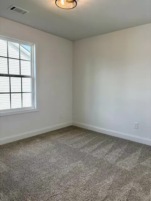 Bedroom - 2057 Michael Dr, Springfield, TN 37172 photo 2 of 2