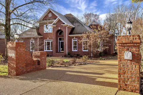 458 Harpeth Meadows Dr, Kingston Springs, TN 37082